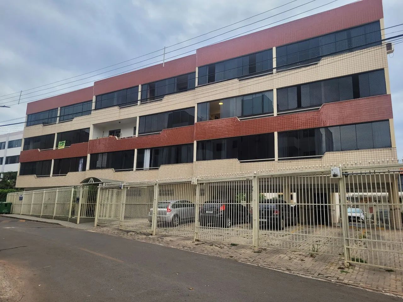 Vendo APT de 2 Qts no Lúcio Costa Guará 
