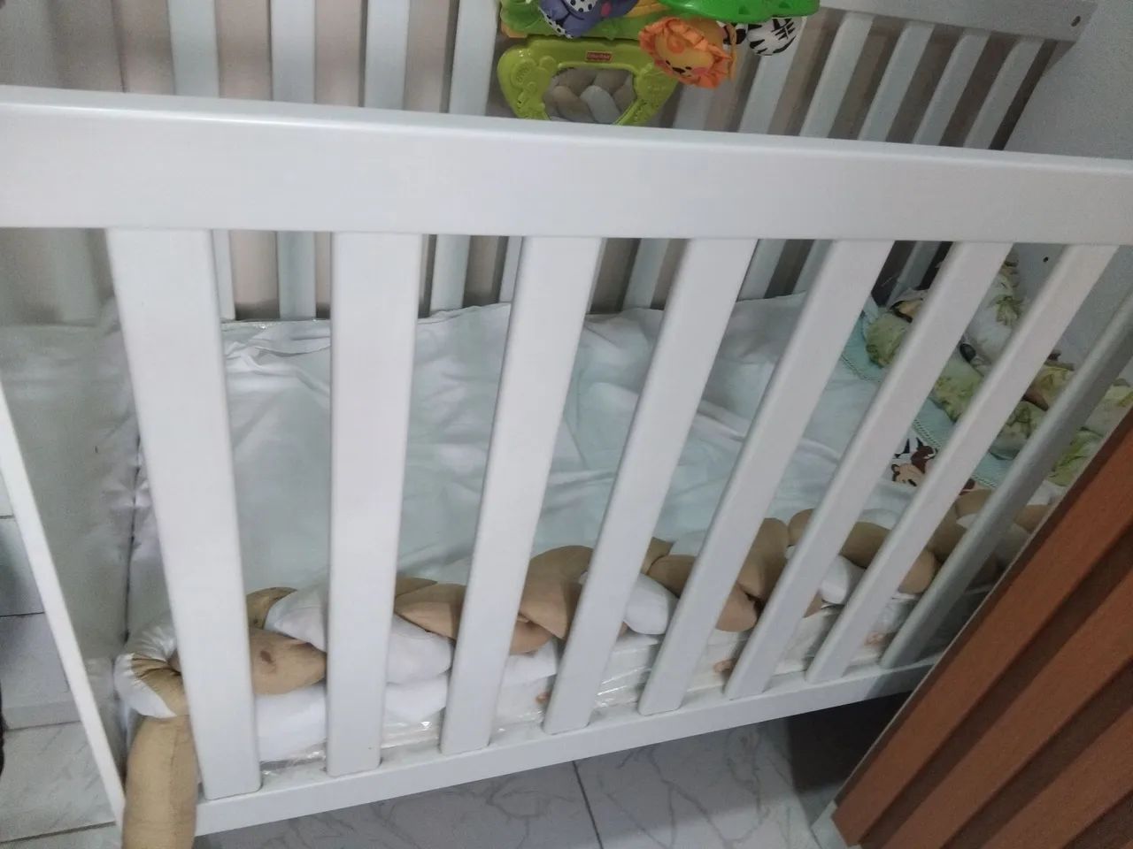 Berço de bebê com colchão  - Foto 5