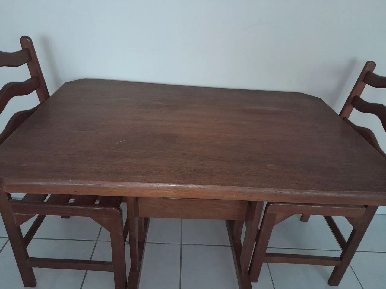Mesa quadra c/4 cadeiras 