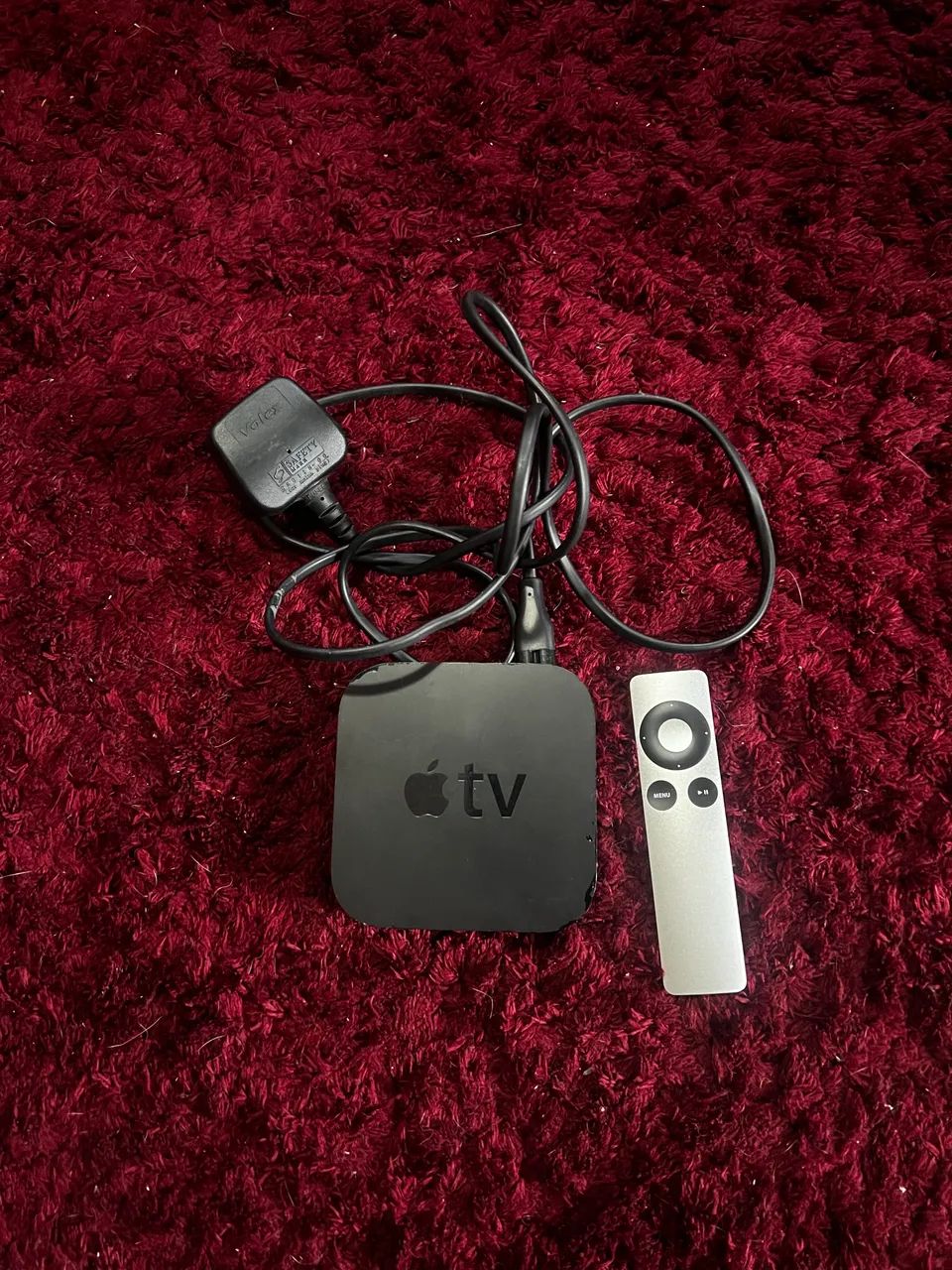 Apple TV segunda geração. Netflix descontinuada.  
