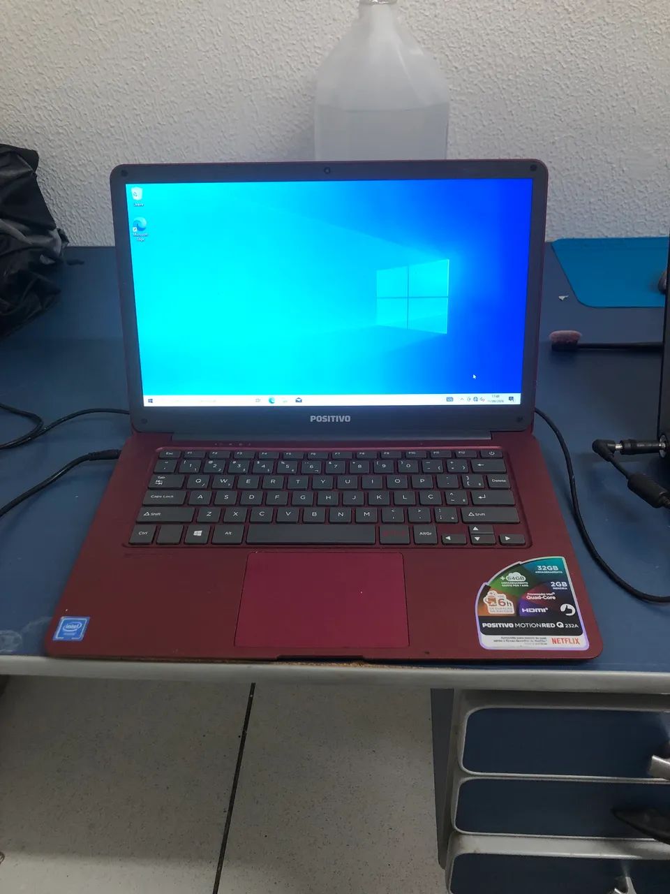 Notebook positivo atom q232a 2 gigas bateria viciada  - Foto 3