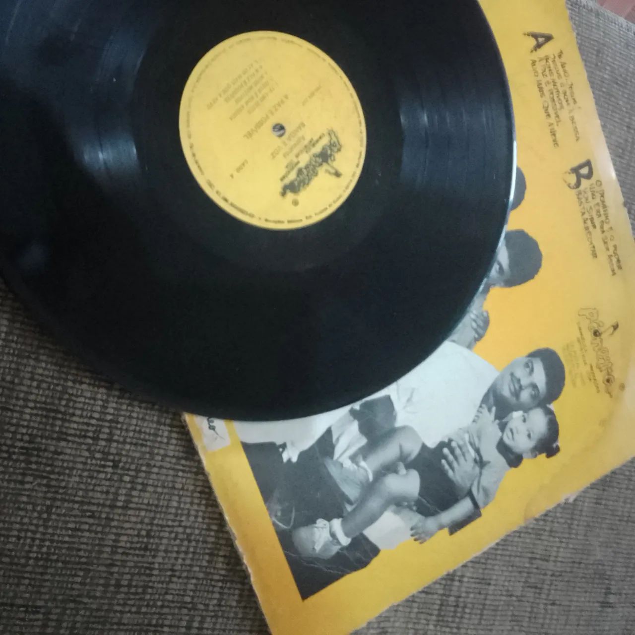 Lot 40 vinyl LPs