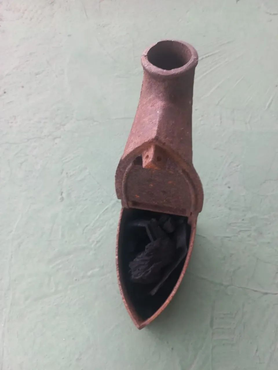 Ferro de passar a brasa  - Foto 5