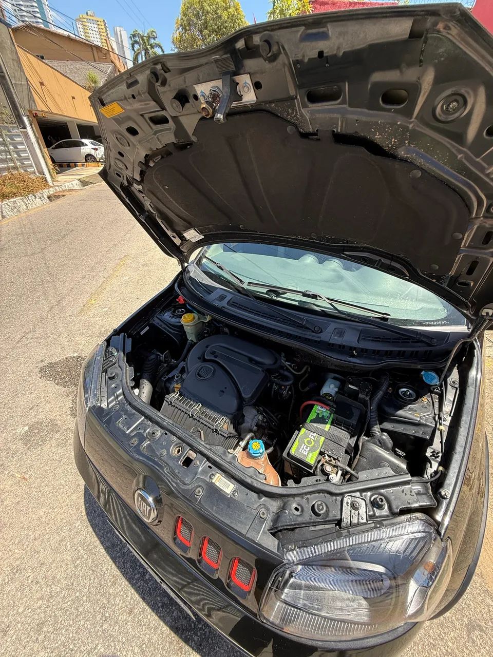 Fiat Uno Sporting 1.4 EVO Fire Flex 8V 4P 2012 - Foto 5