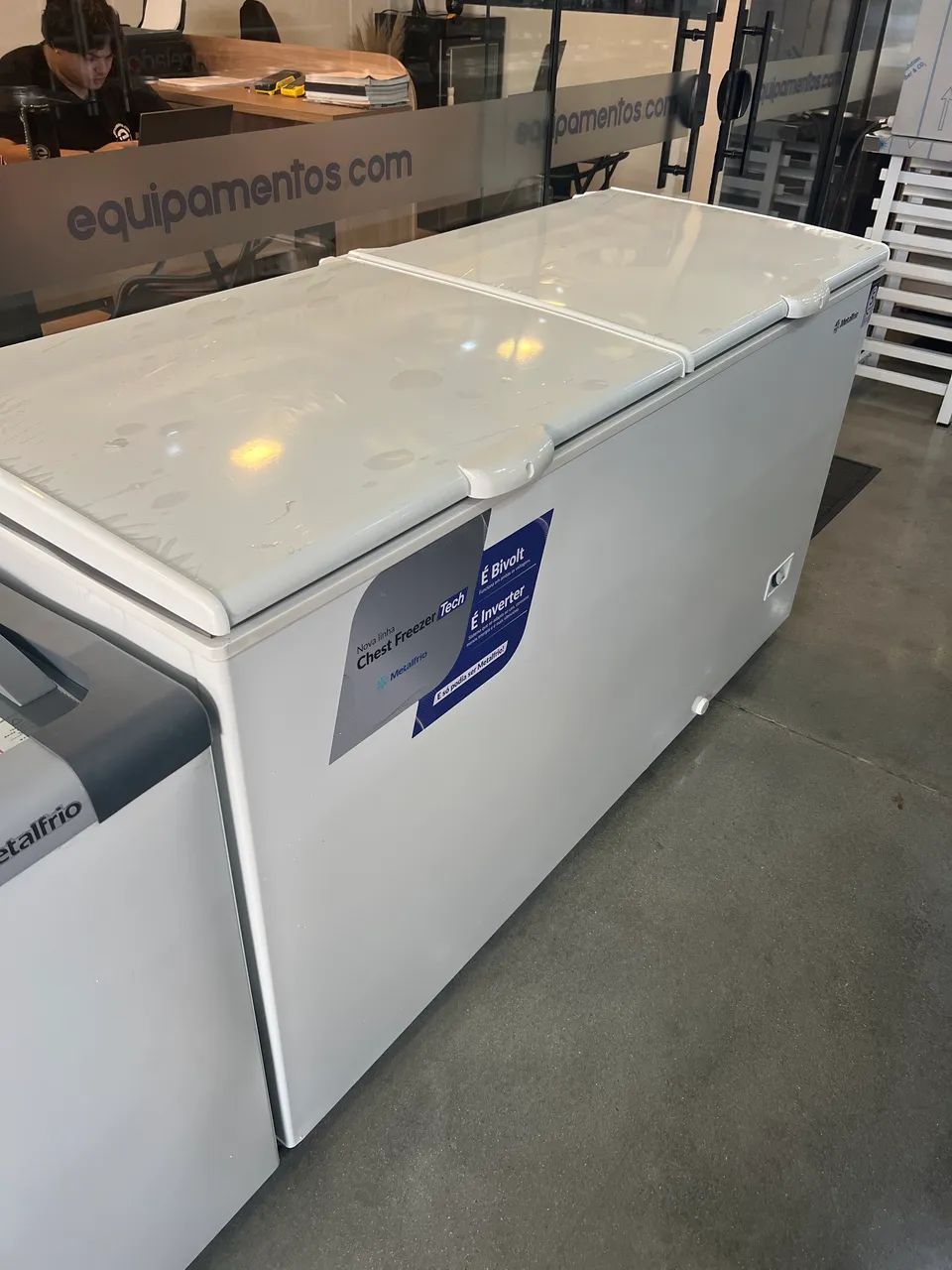 Freezer horizontal - 2 tampas - maior da categoria 
