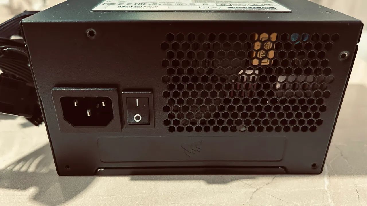Fonte Corsair CV650 80Plus Bronze 650W - Foto 3
