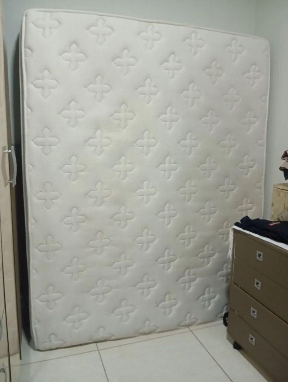 Vendo colchão e guarda roupa.  - Foto 3