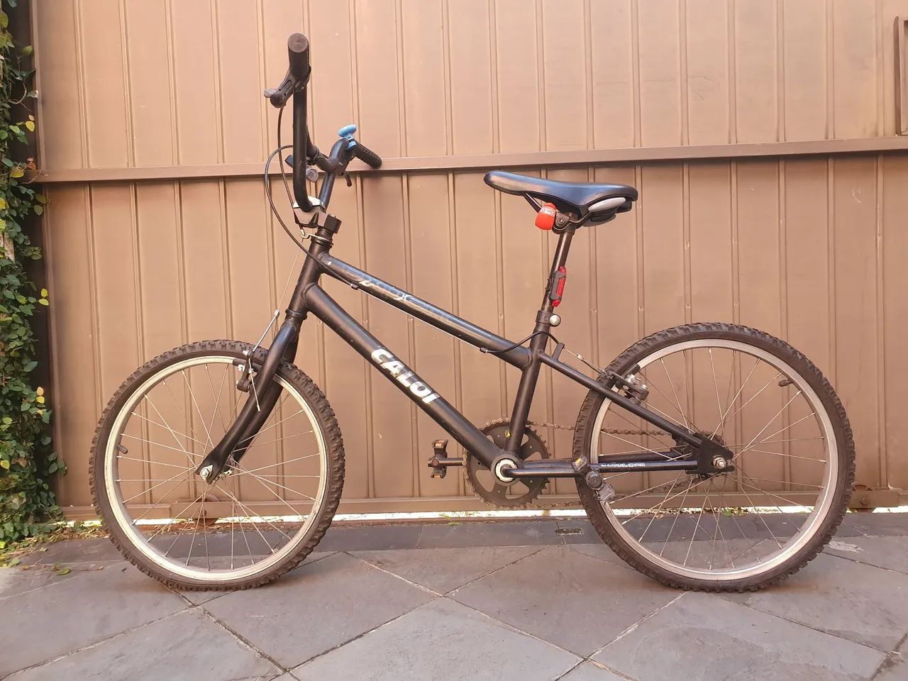 BICICLETA CALOI ARO 20