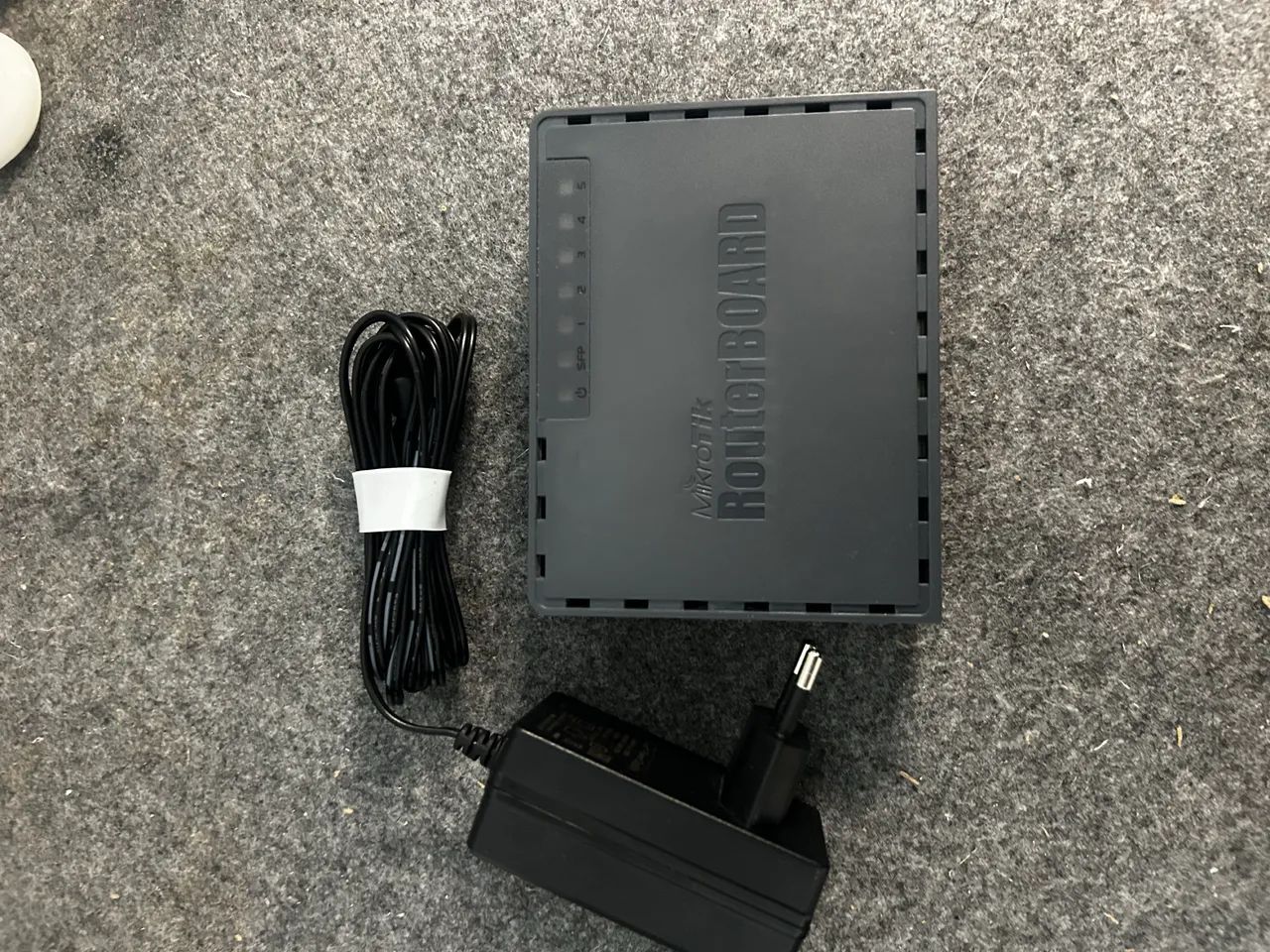 Mikrotik RB760iGS HEX S - Foto 4