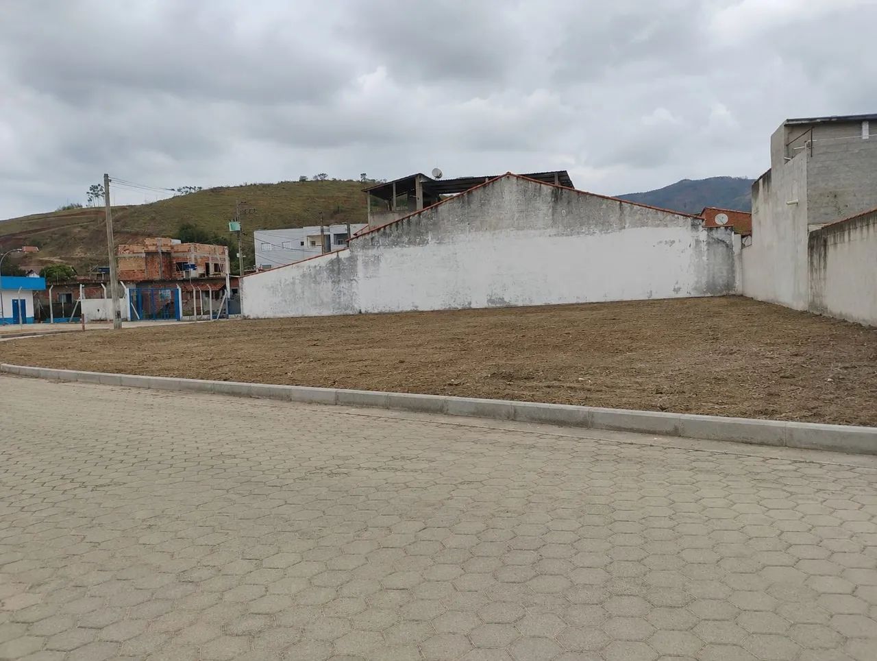 TERRENO ITAGUAÇU APARECIDA 