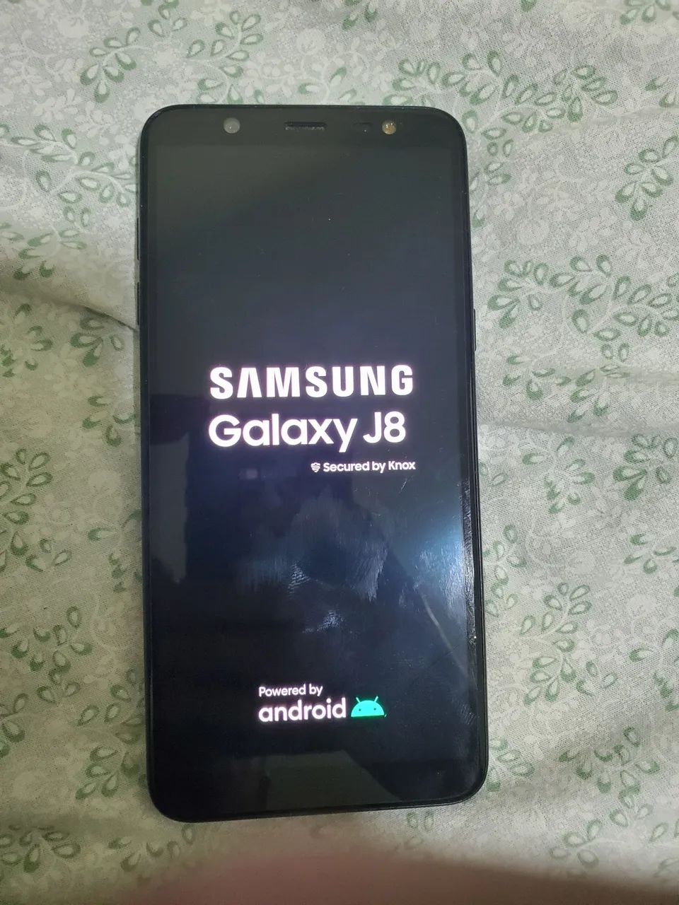 Smartphone Galaxy j8