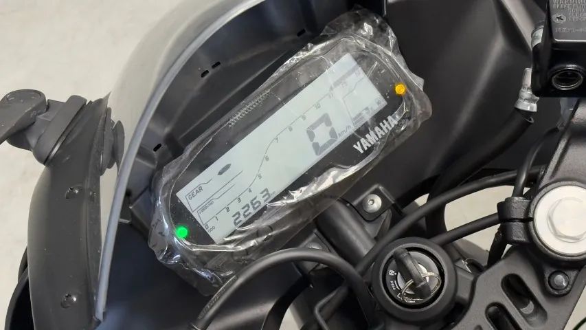 YAMAHA R15 2026 - Foto 4