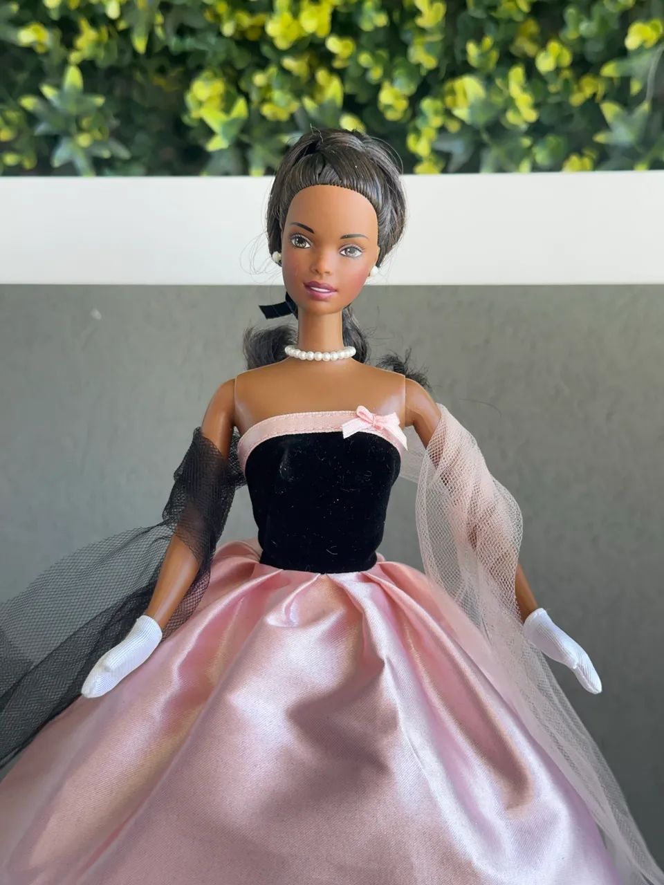 Boneca Barbie collector timeless silhouette  - Foto 2