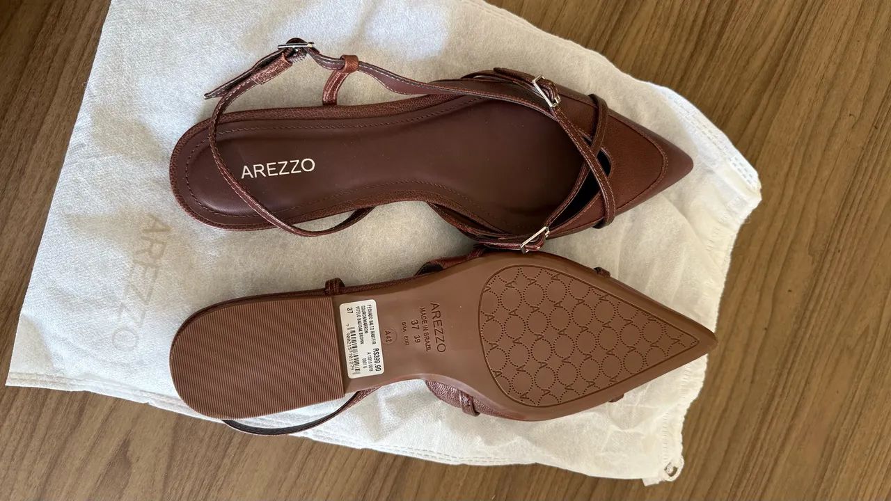 Slingback Arezzo Couro Bico Fino - Foto 2