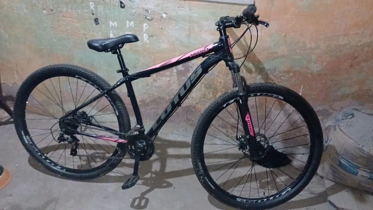 BIcicleta aro 29 semi-nova