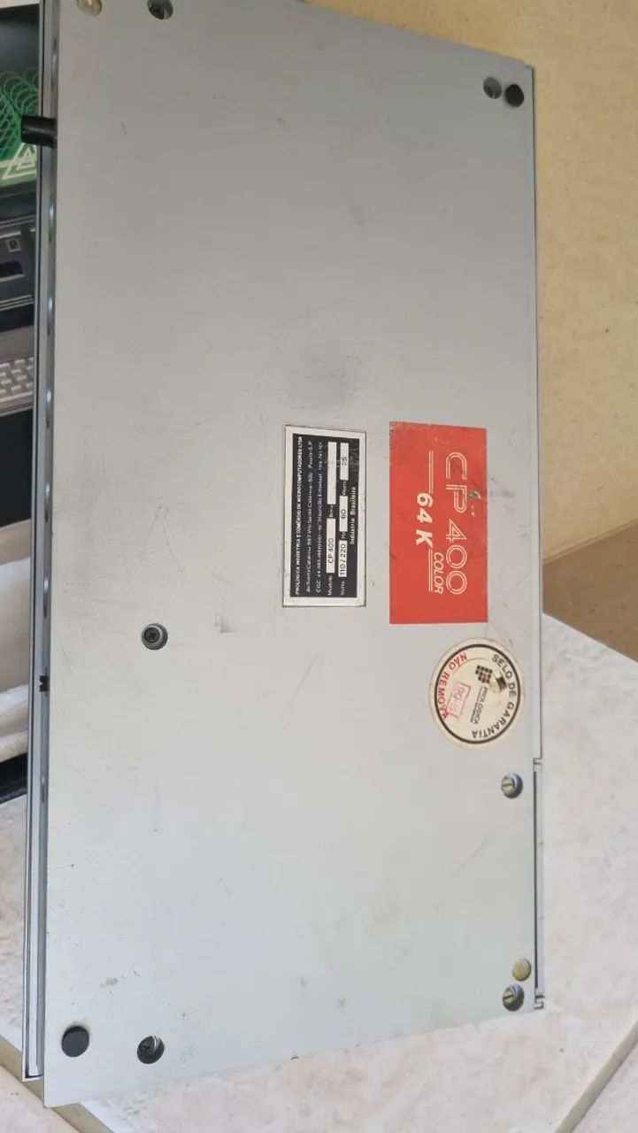 Microcomputador Prologica CP400 64k completo para colecionador - Foto 3