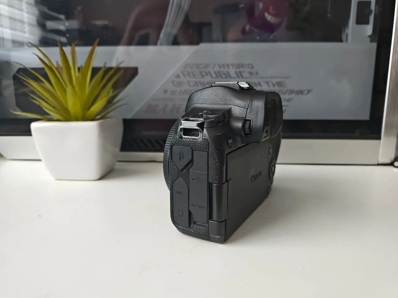 Canon R - Foto 2