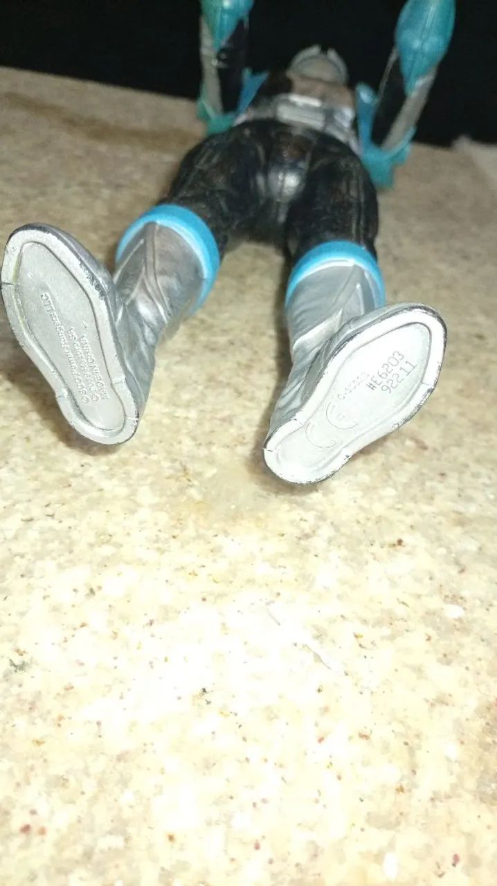 Boneco Power Rangers prateado - Foto 4