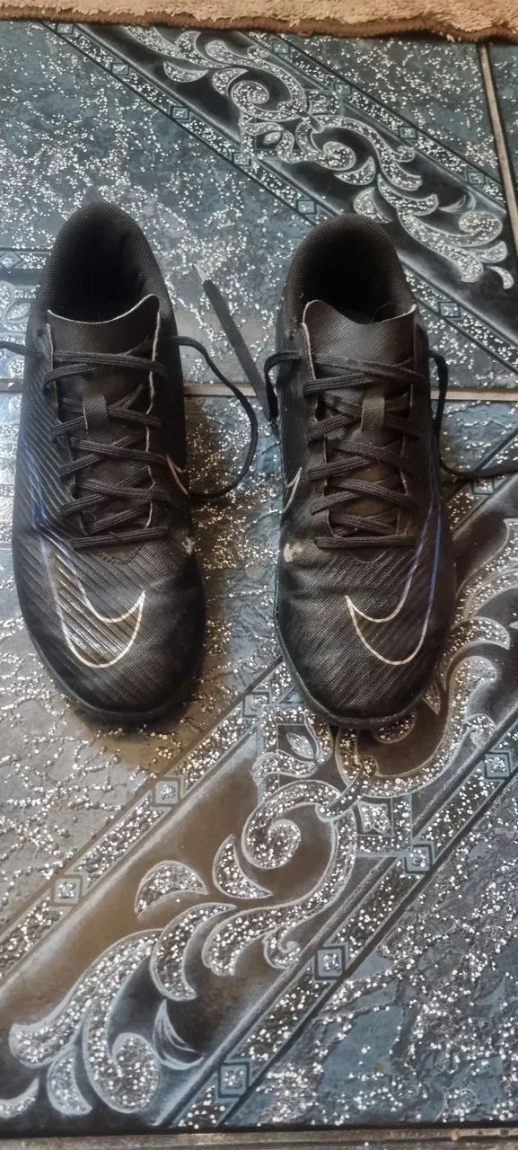 vendo chuteira nike mercurial tamanho 40