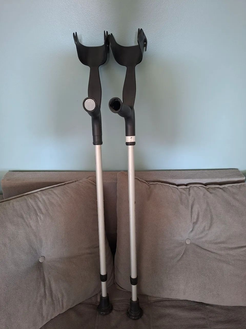 Par Muleta Canadense Inox Até 130kg Com Ajuste De Altura<br> - Foto 2