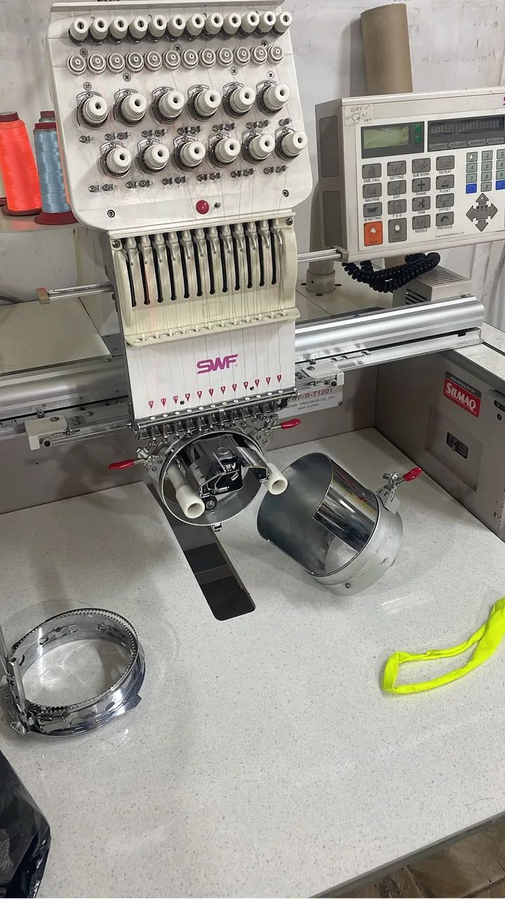 Máquina de bordar SWF 1 cabeça - Foto 3