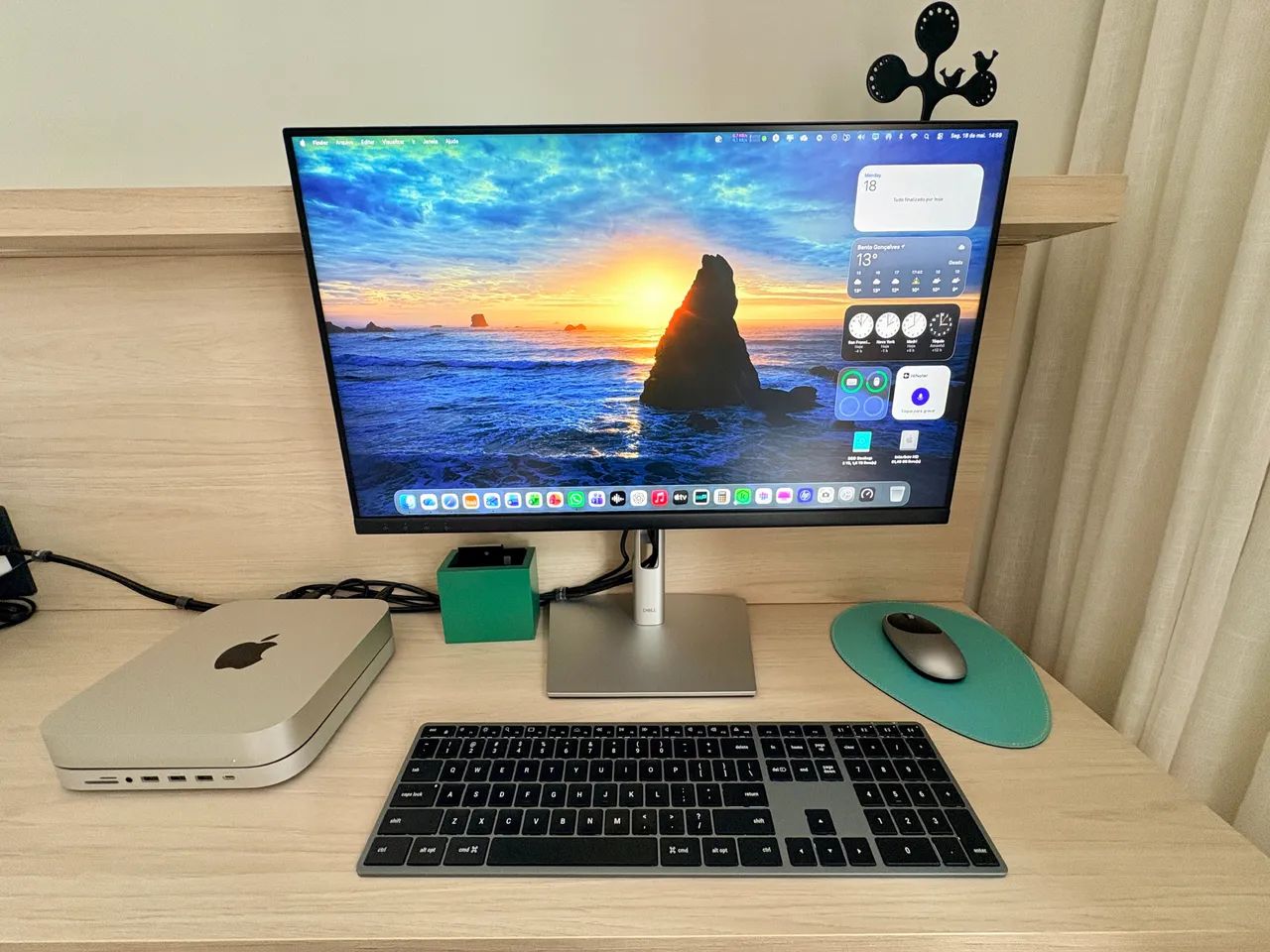 Mac mini M1 265gb 8gbキーボード・マウスVESAマウント付き Setup Completo Mac Mini M1 + Monitor Dell + Teclado e Mouse