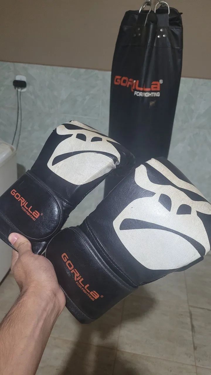 Saco de pancada cheio com luva  - Foto 2