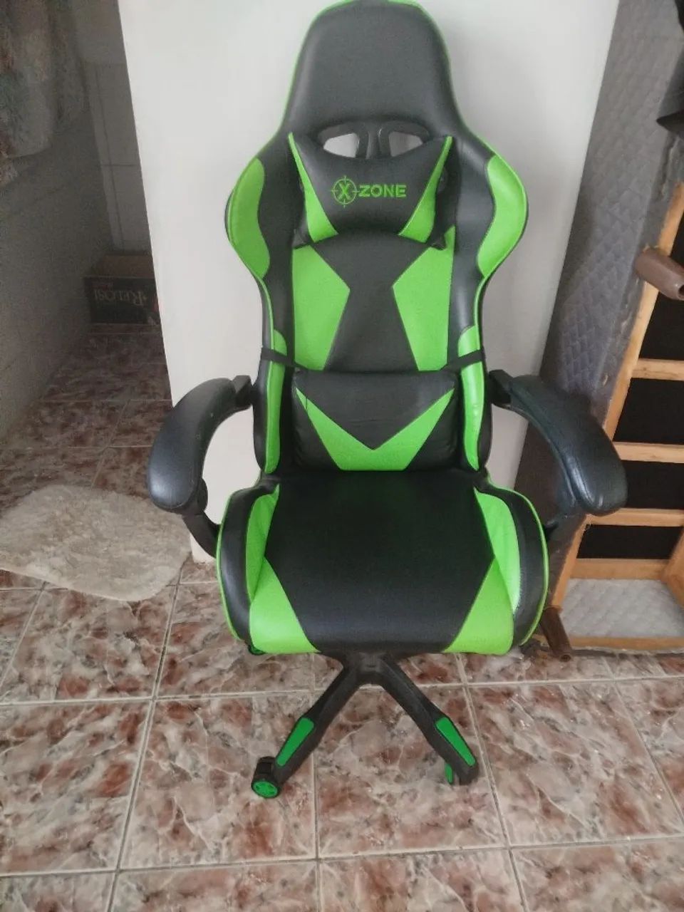 Cadeira gamer xzone pro