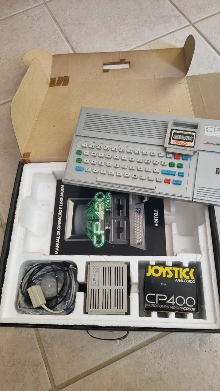 Microcomputador Prologica CP400 64k completo para colecionador - Foto 4