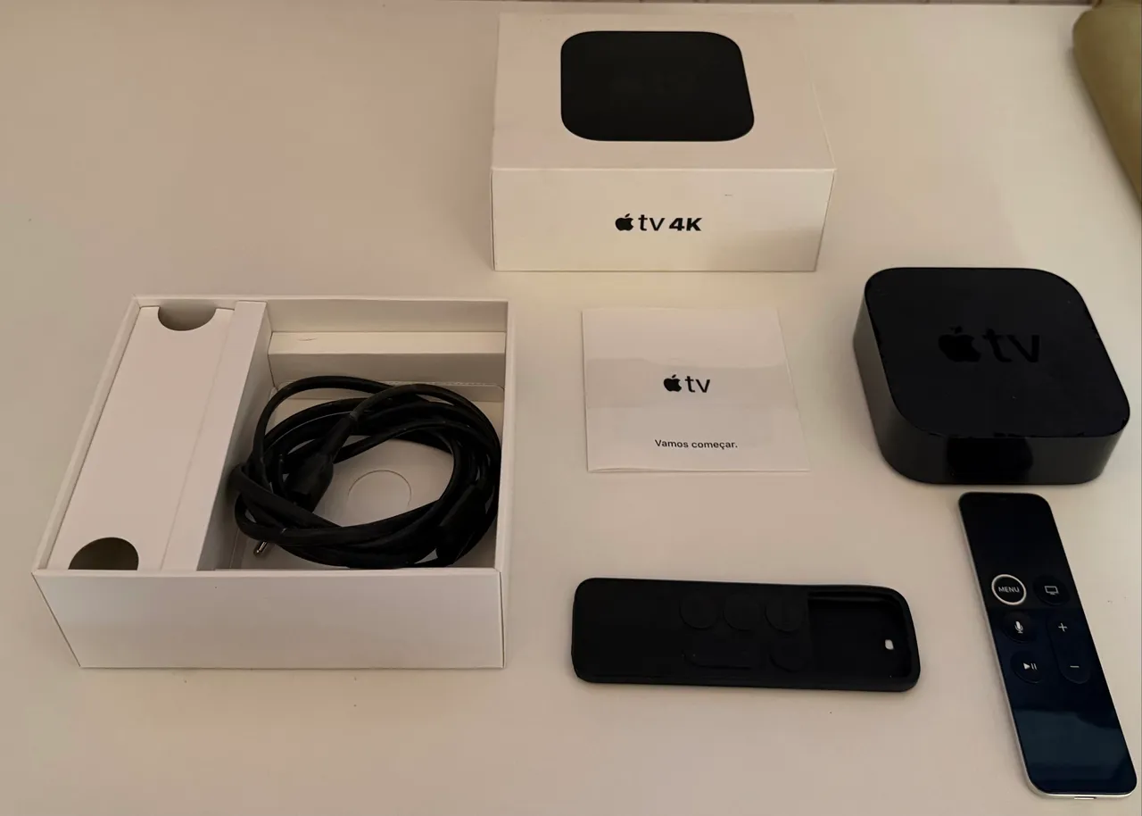 Apple TV 4K 1ª geração 2017 4K 32GB preto - Modelo A1842