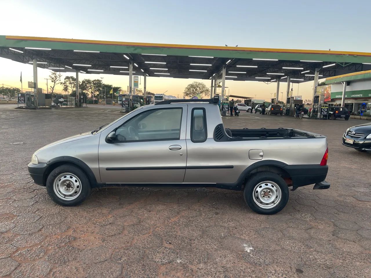Fiat Strada Working 1.5 MPI 8V CE 2000 - Foto 4