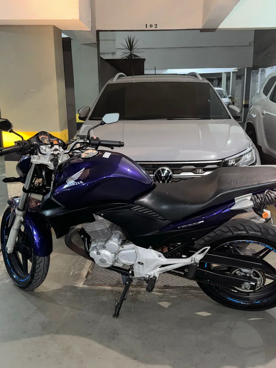 CB 300  - Foto 2