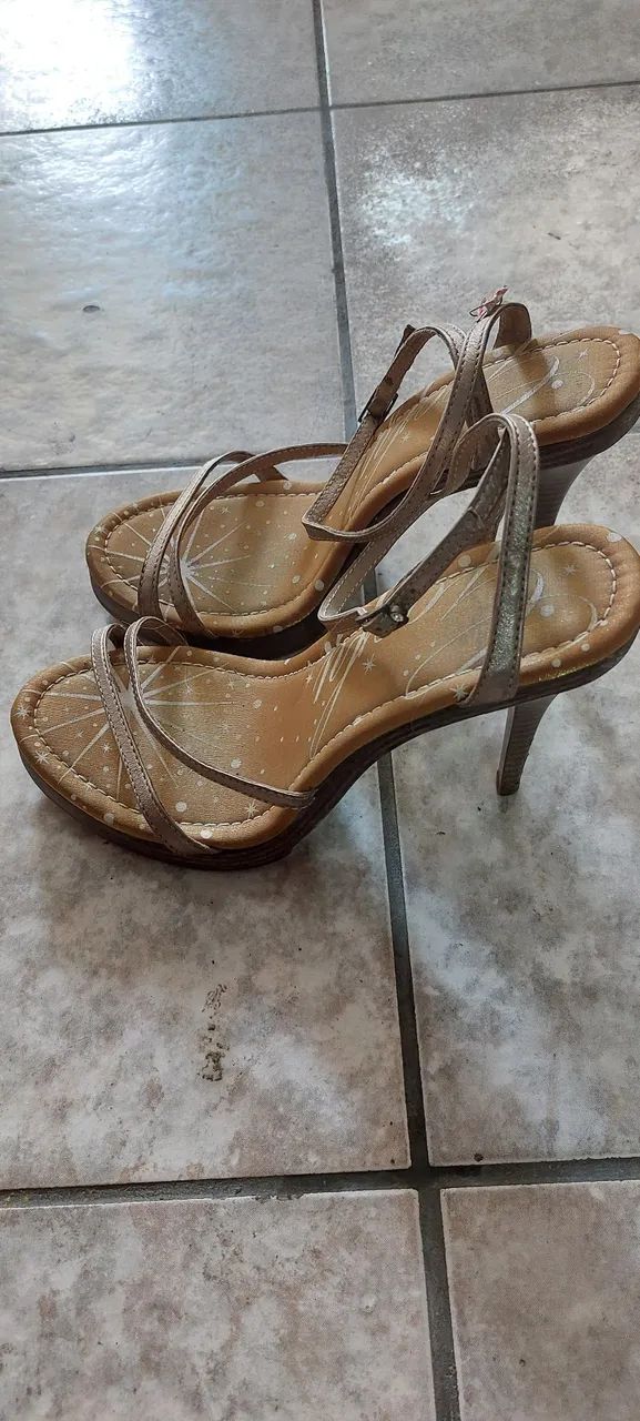 Sandalia Tamanho 36 - Foto 2