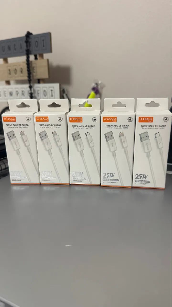 Cabo Gold disponível, USB/ Micro / Lightning