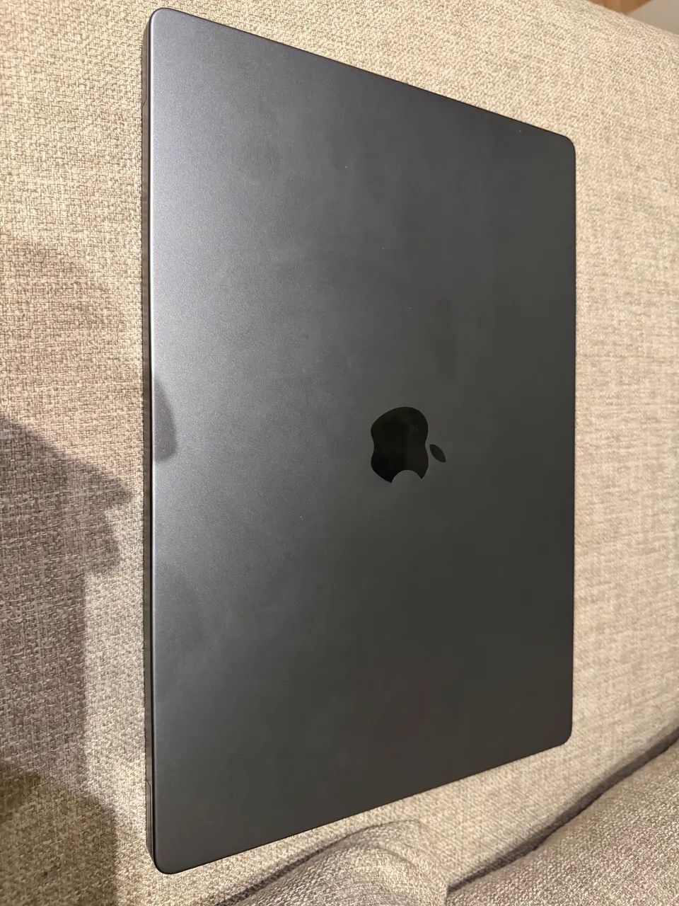 MacBook Pro m5 max 128gb ram 2tb ssd - Foto 2