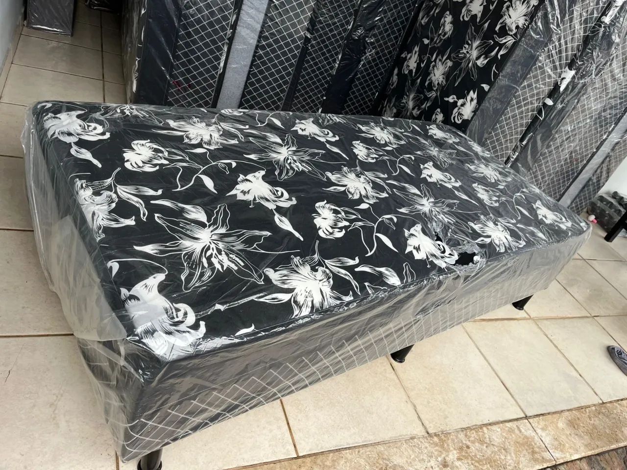 Cama de solteiro 65171916365570120