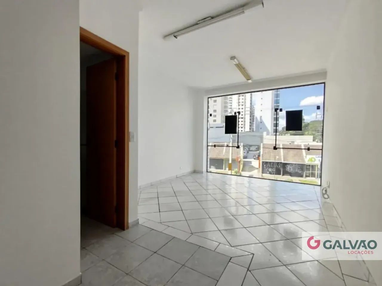 Sala/Conjunto Comercial no Cabral de 55,85 m² - 40516.001-GL - Foto 2