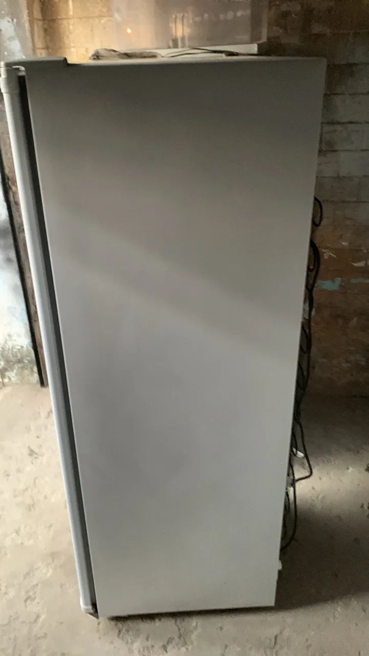 Freezer vertical cônsul 