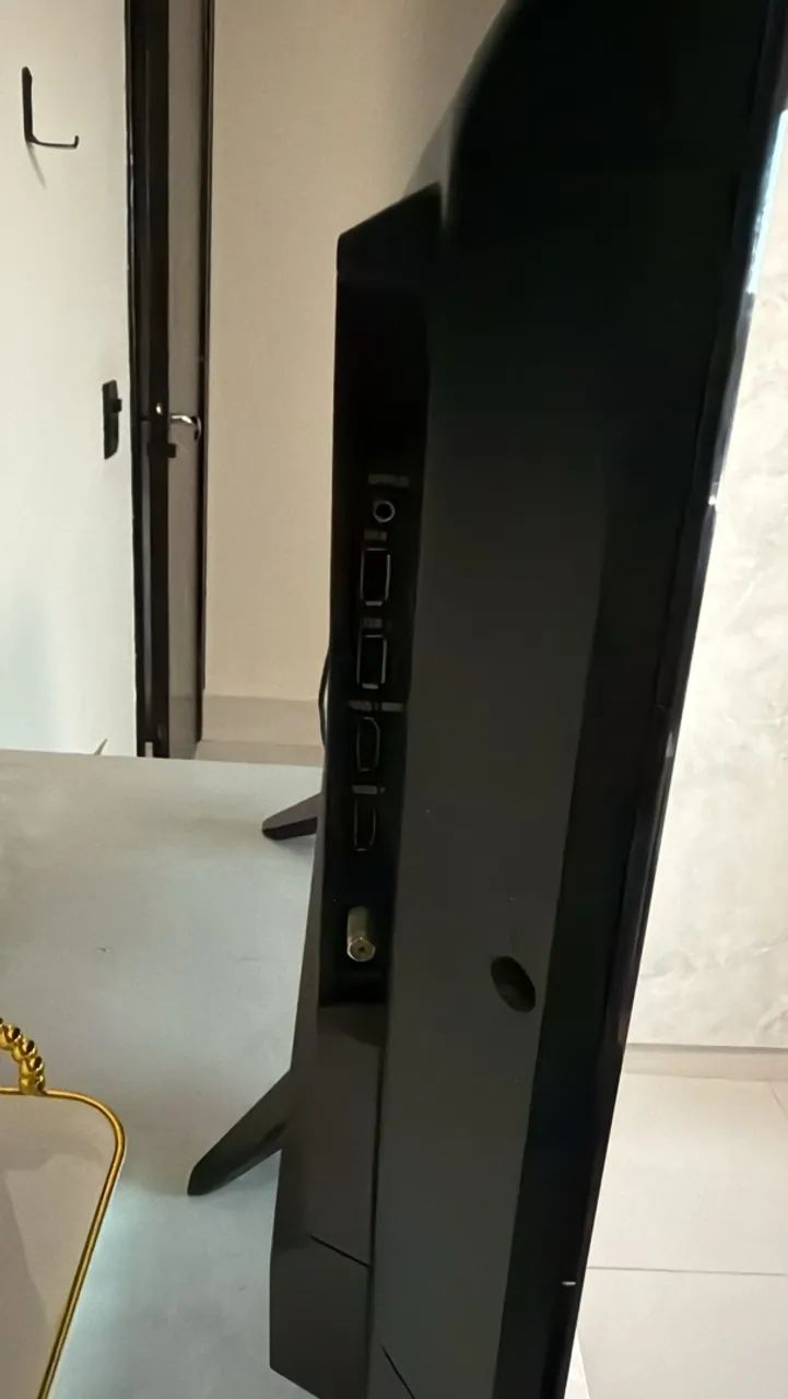 TV AOC