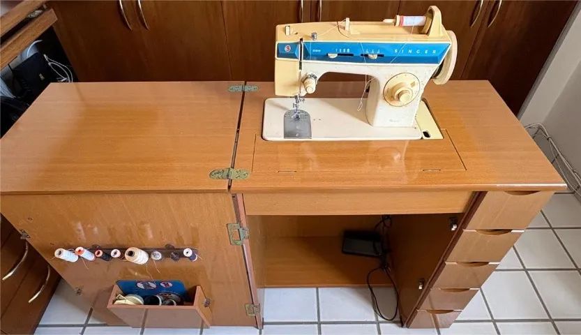 Máquina de costura Singer - Foto 3