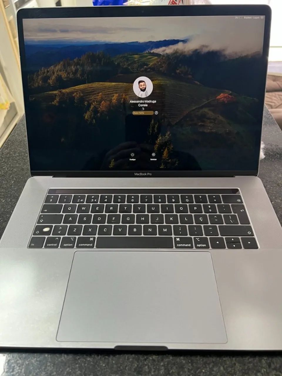 Macbook pro 2018, i9 32GB mem 1Tb SSD
