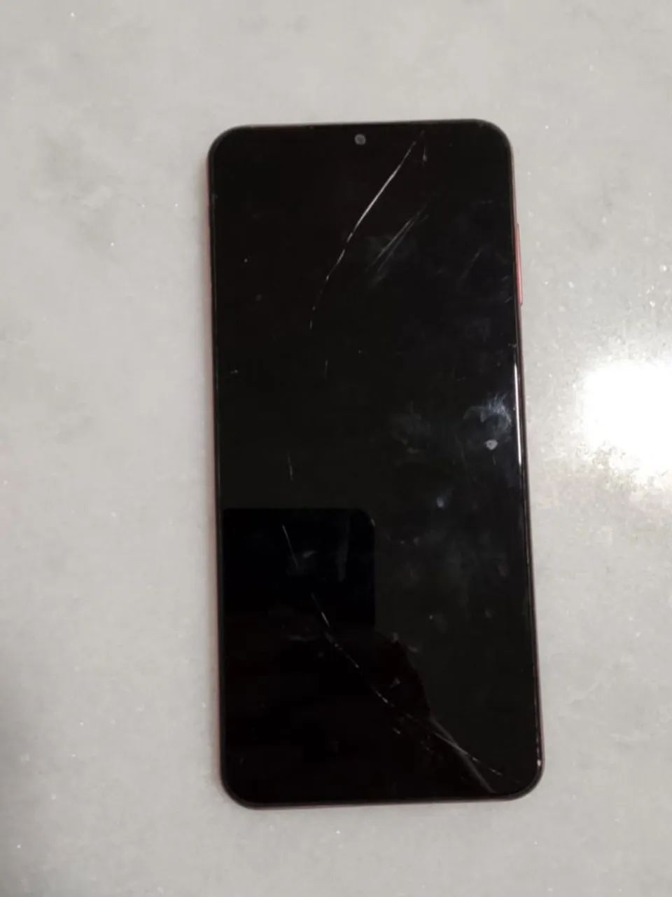 Samsung m13 com defeito na tela 
