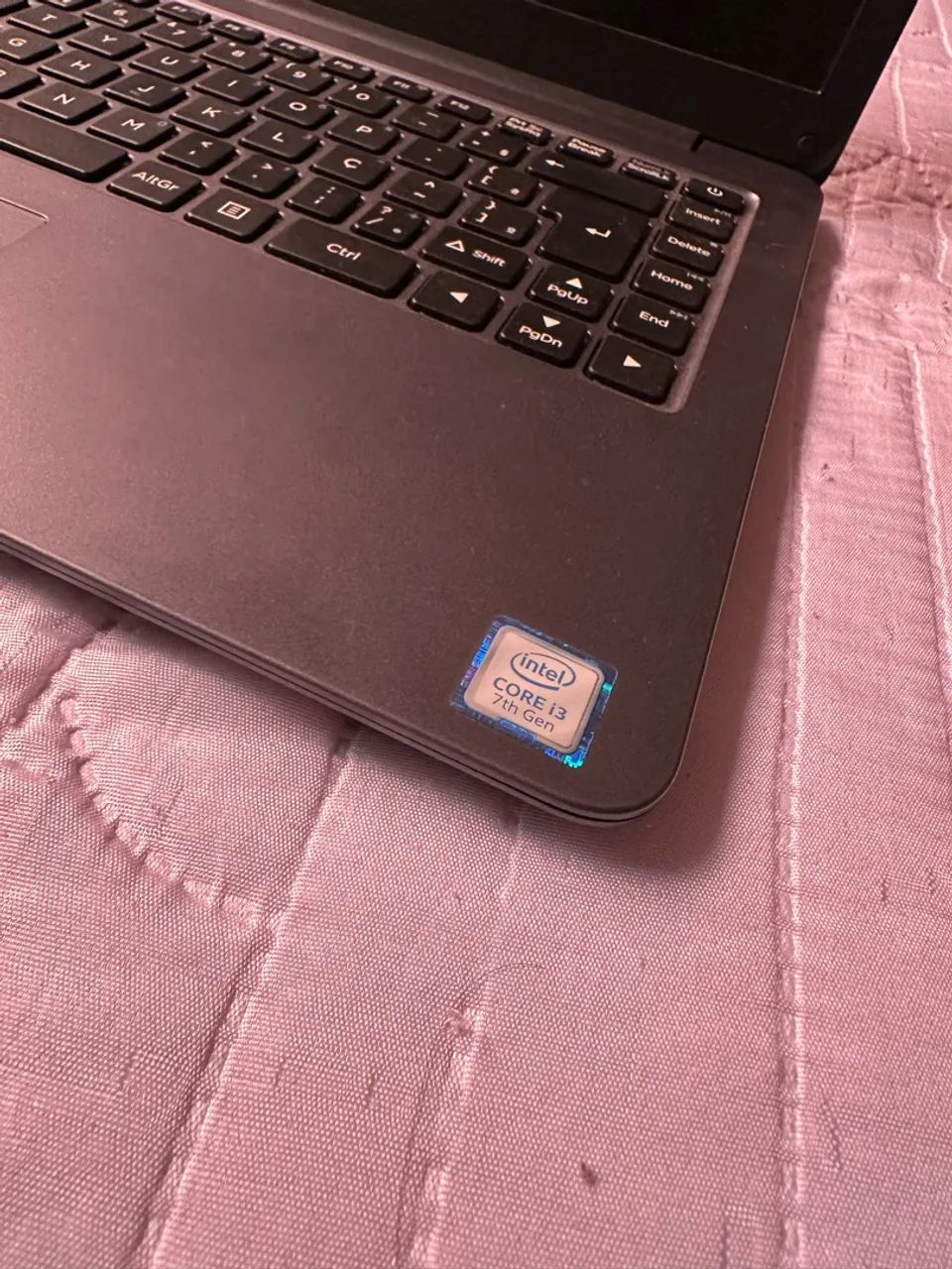 Vendo notebook com apenas 1 ano de Uso - Foto 2