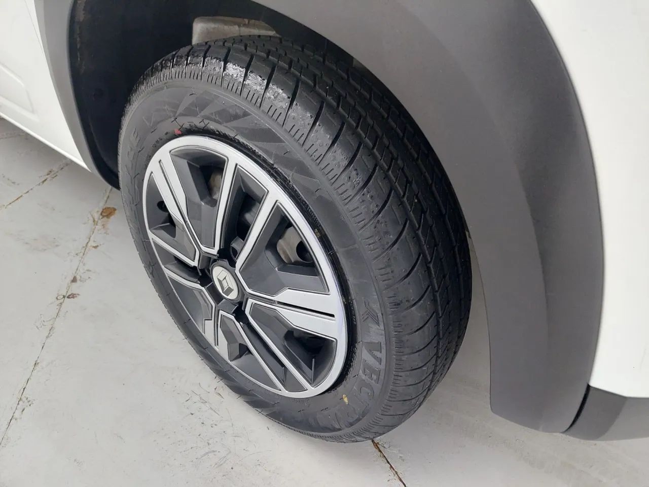 Renault Kwid 1.0 Zen, foto 13 de 18