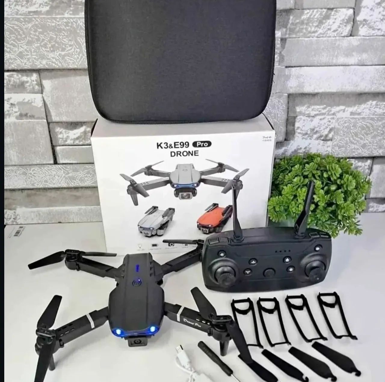 Drone Dobrável de Entrada Completo Com Câmera e Hélices Reservas 