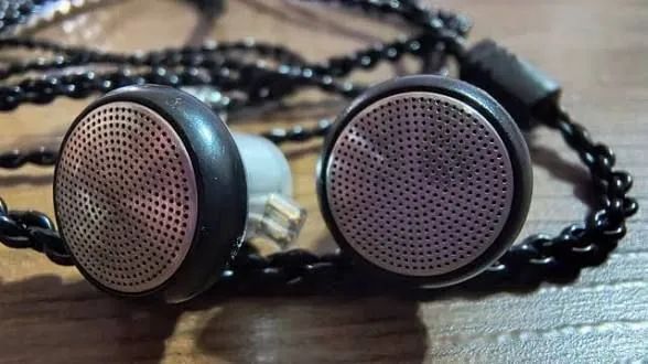FONE INTRA-AURICULAR ND-DTS METAL PRATA - Foto 5