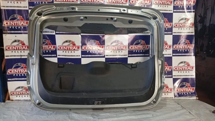 TAMPA PORTA MALA FIAT ARGO CINZA - Foto 2