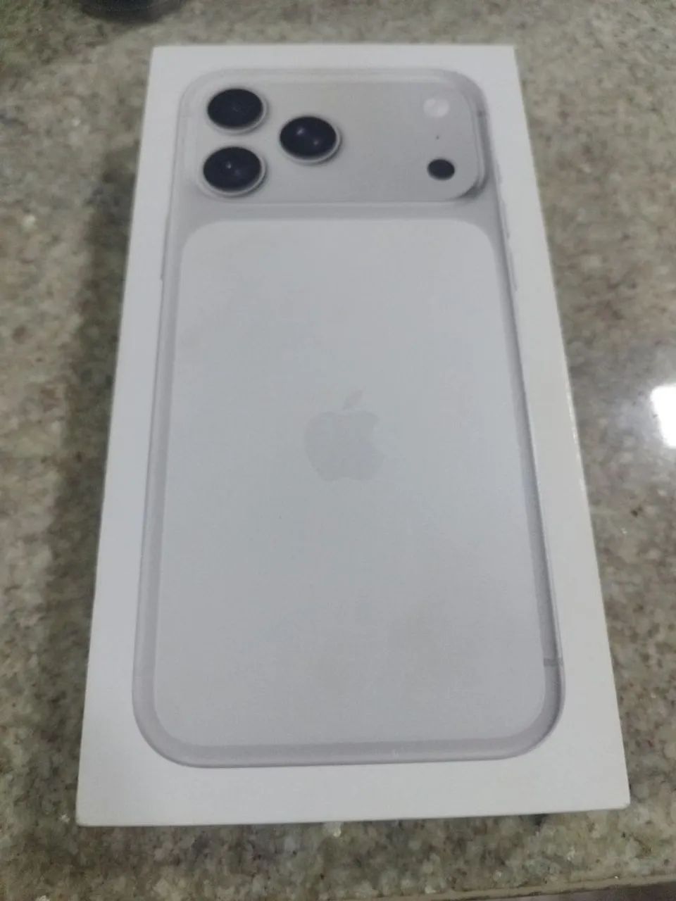 iPhone 17 pro max 256gb silver NOVO