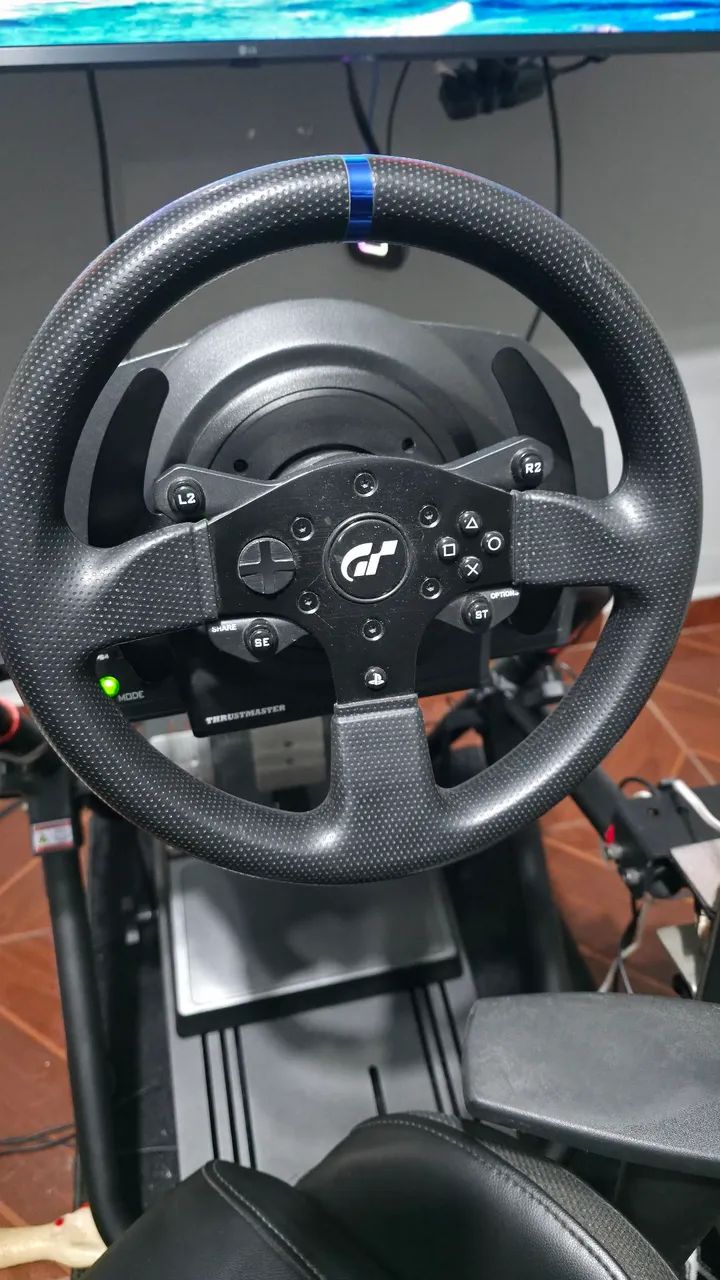 Volante thrustmaster t300 RS + pedal - Foto 4