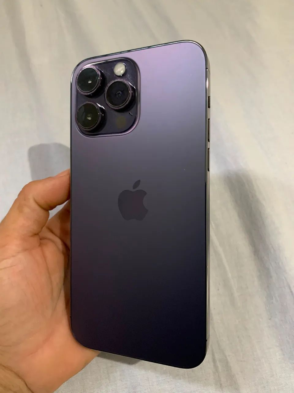 iPhone 14 Pro Max roxo 